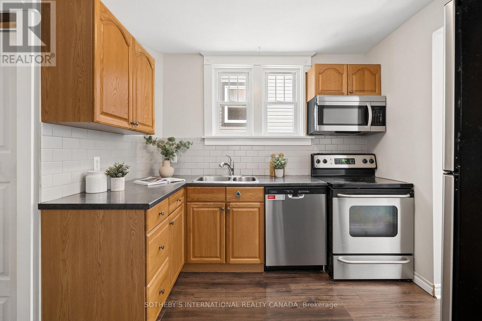 19 Mary Street Property Photo 21
