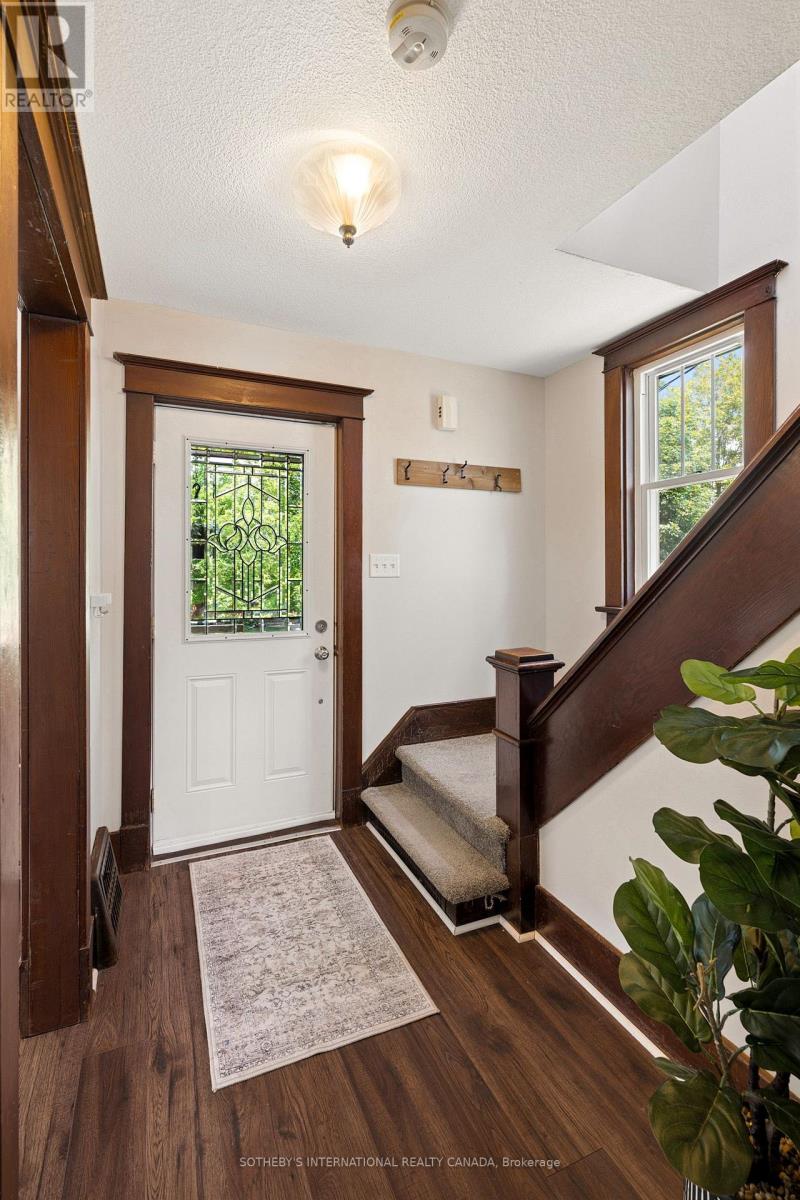 19 Mary Street Property Photo 28