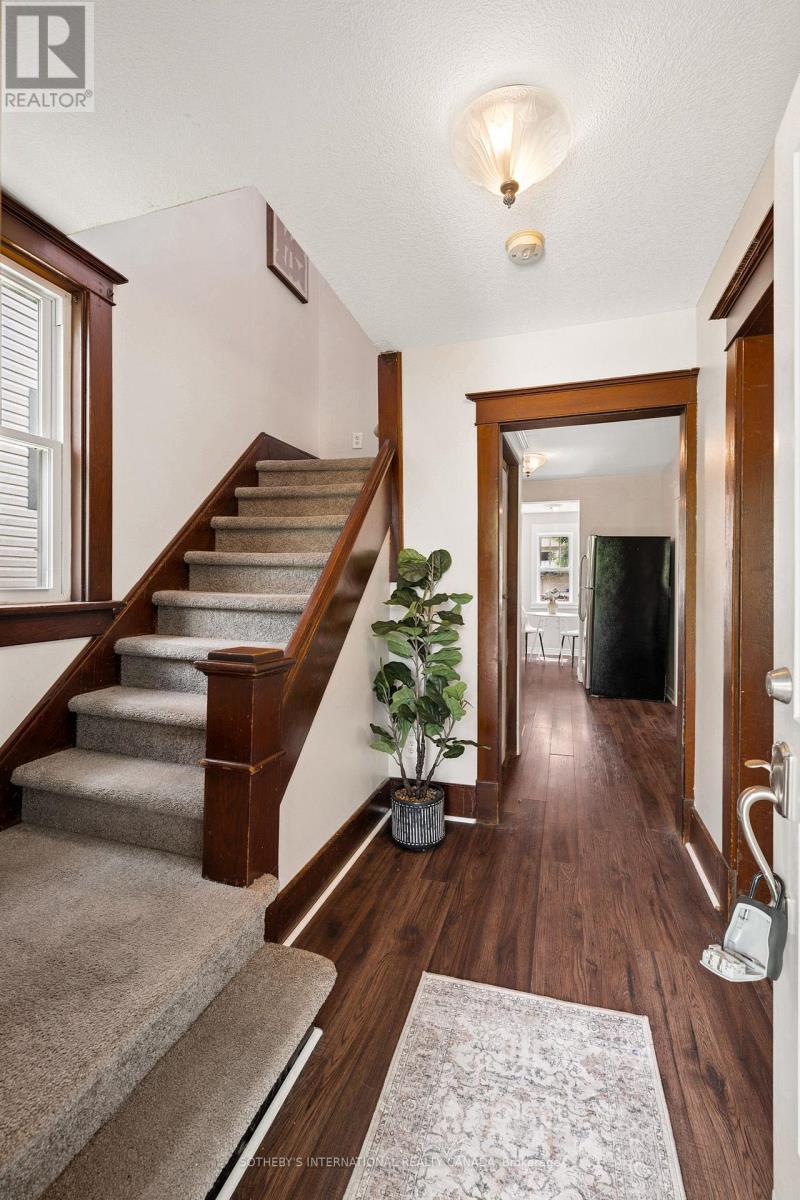 19 Mary Street Property Photo 29