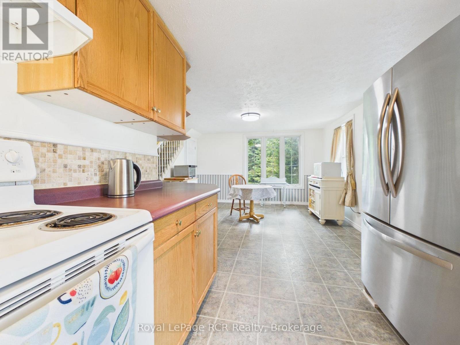 2055 Princess Street S Property Photo 16