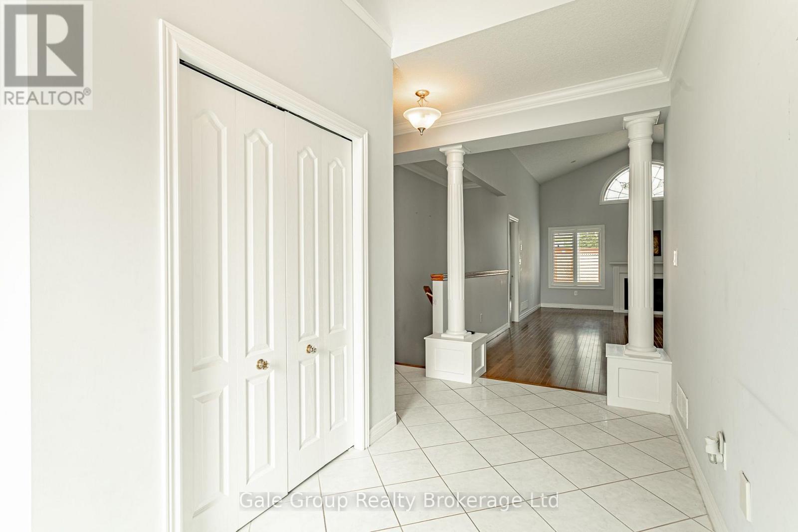 603 Fox Hollow Court Property Photo 4