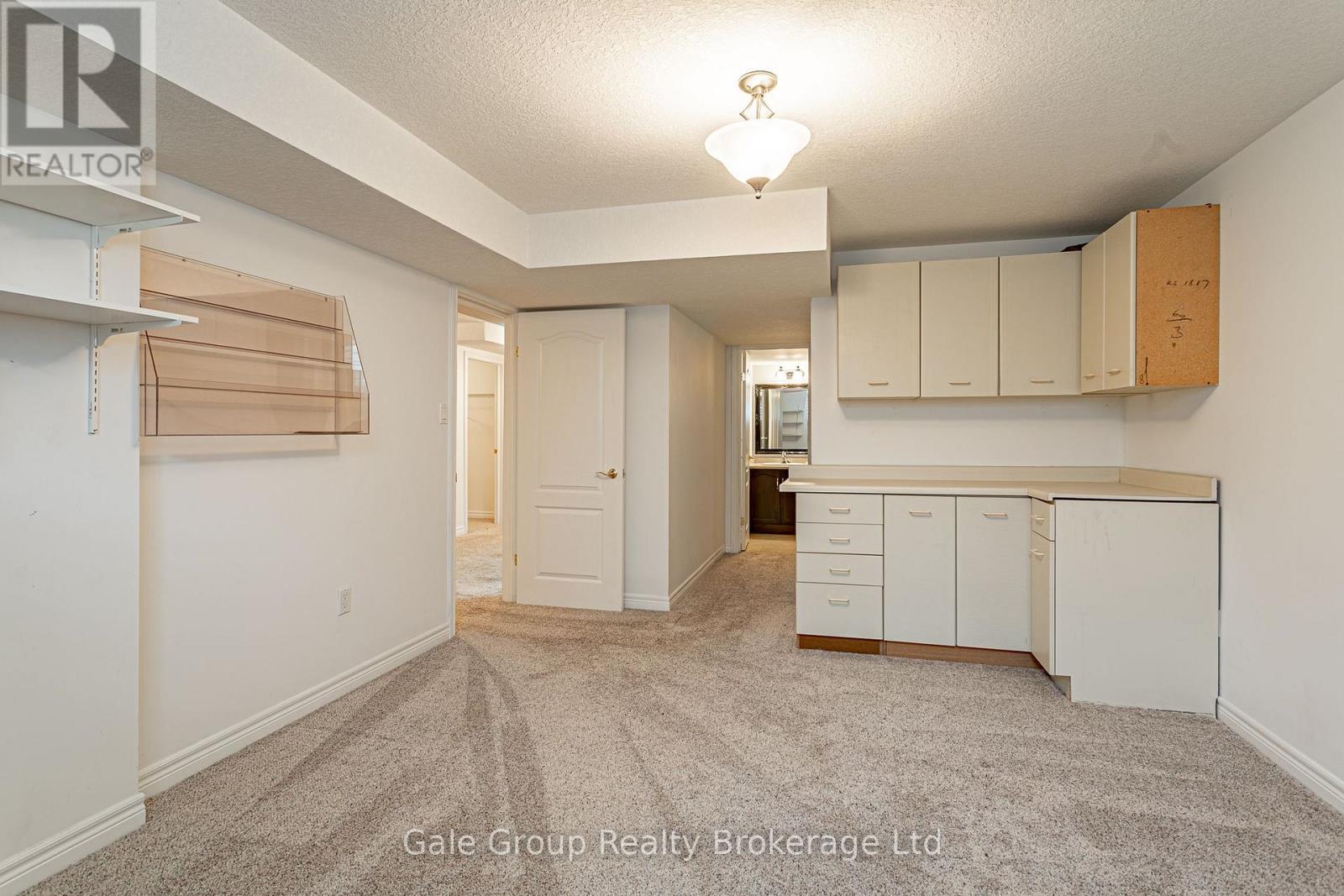 603 Fox Hollow Court Property Photo 32