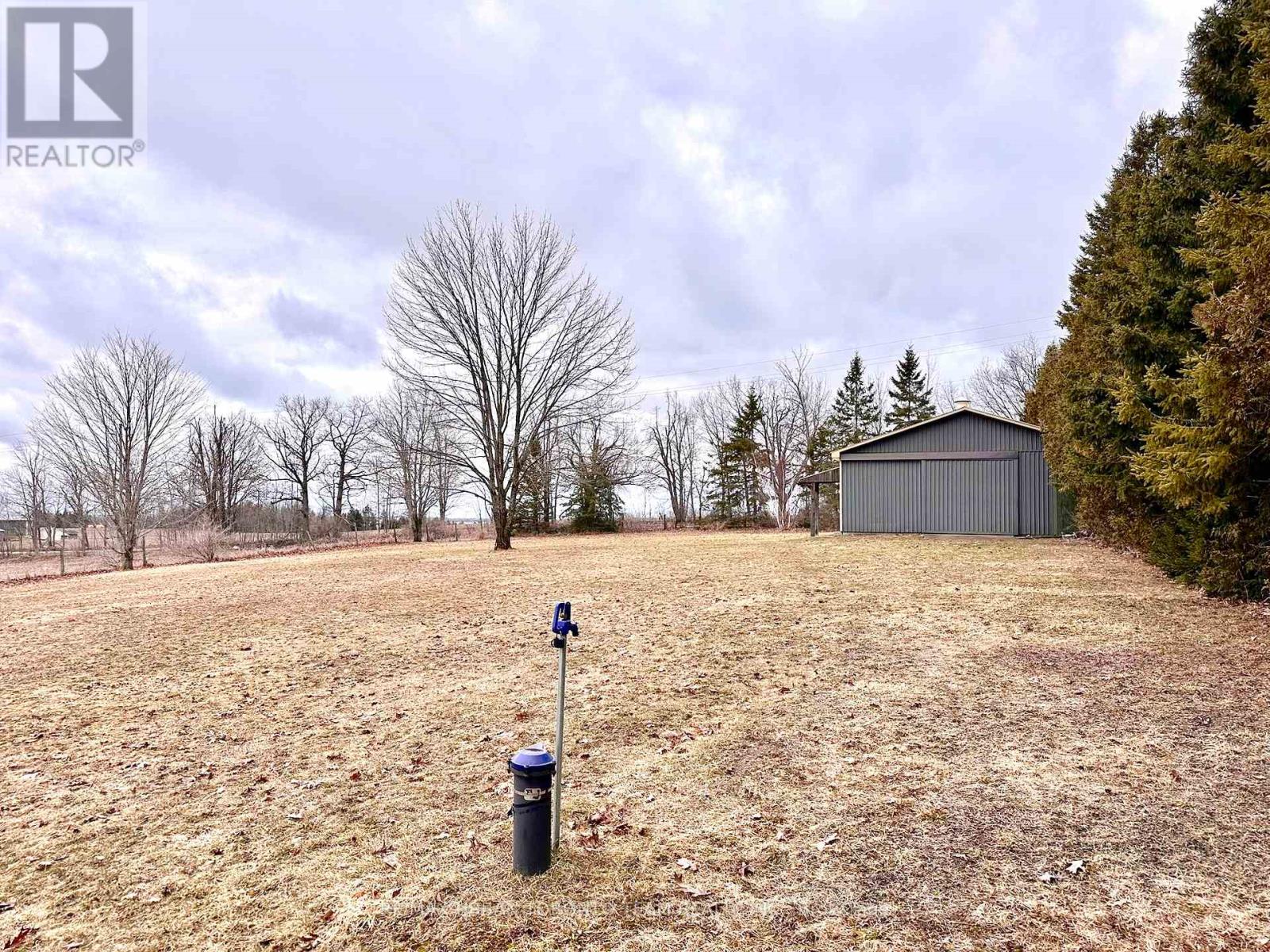 414 North Line Road Property Photo 5