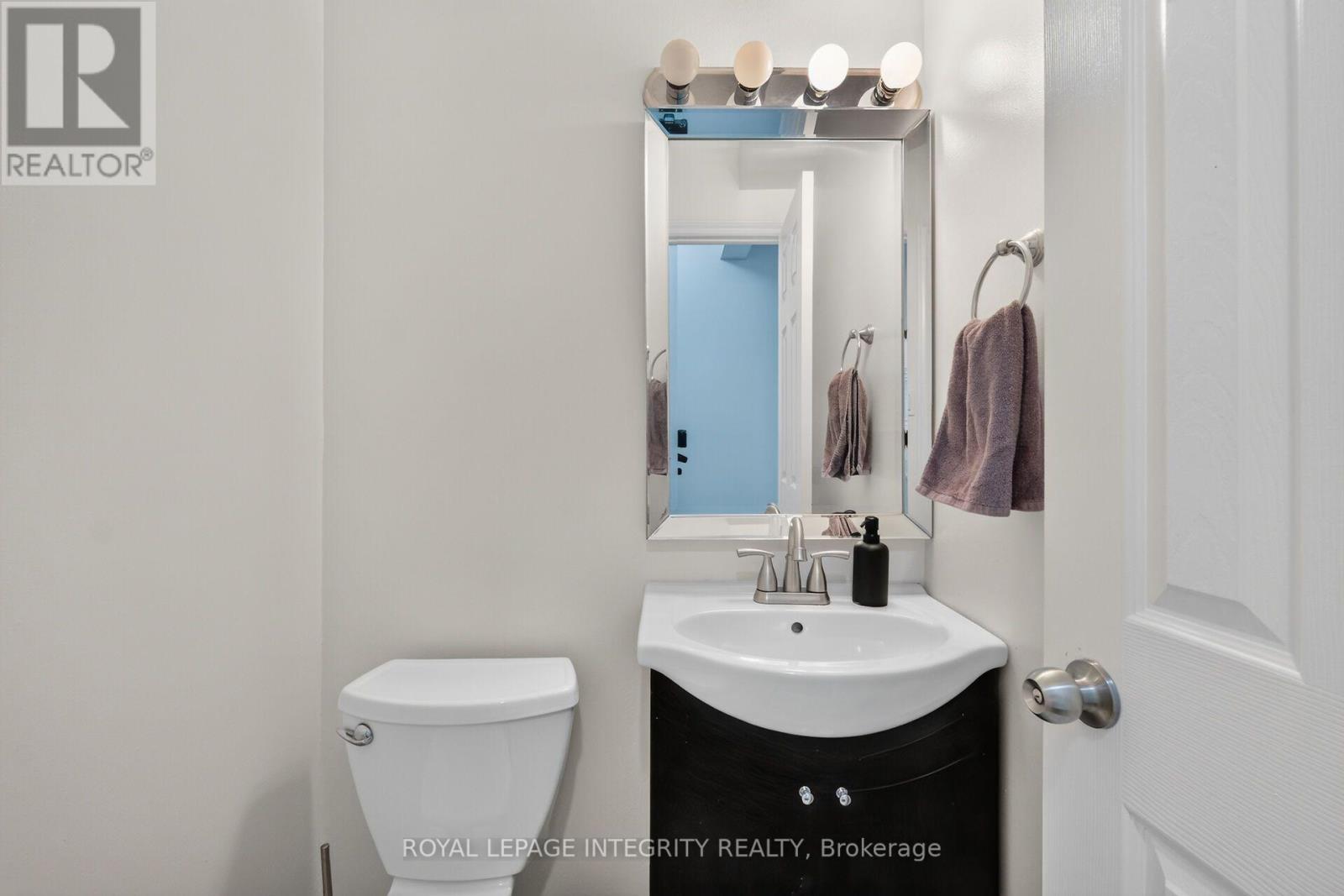 4356 Stella Crescent Property Photo 19