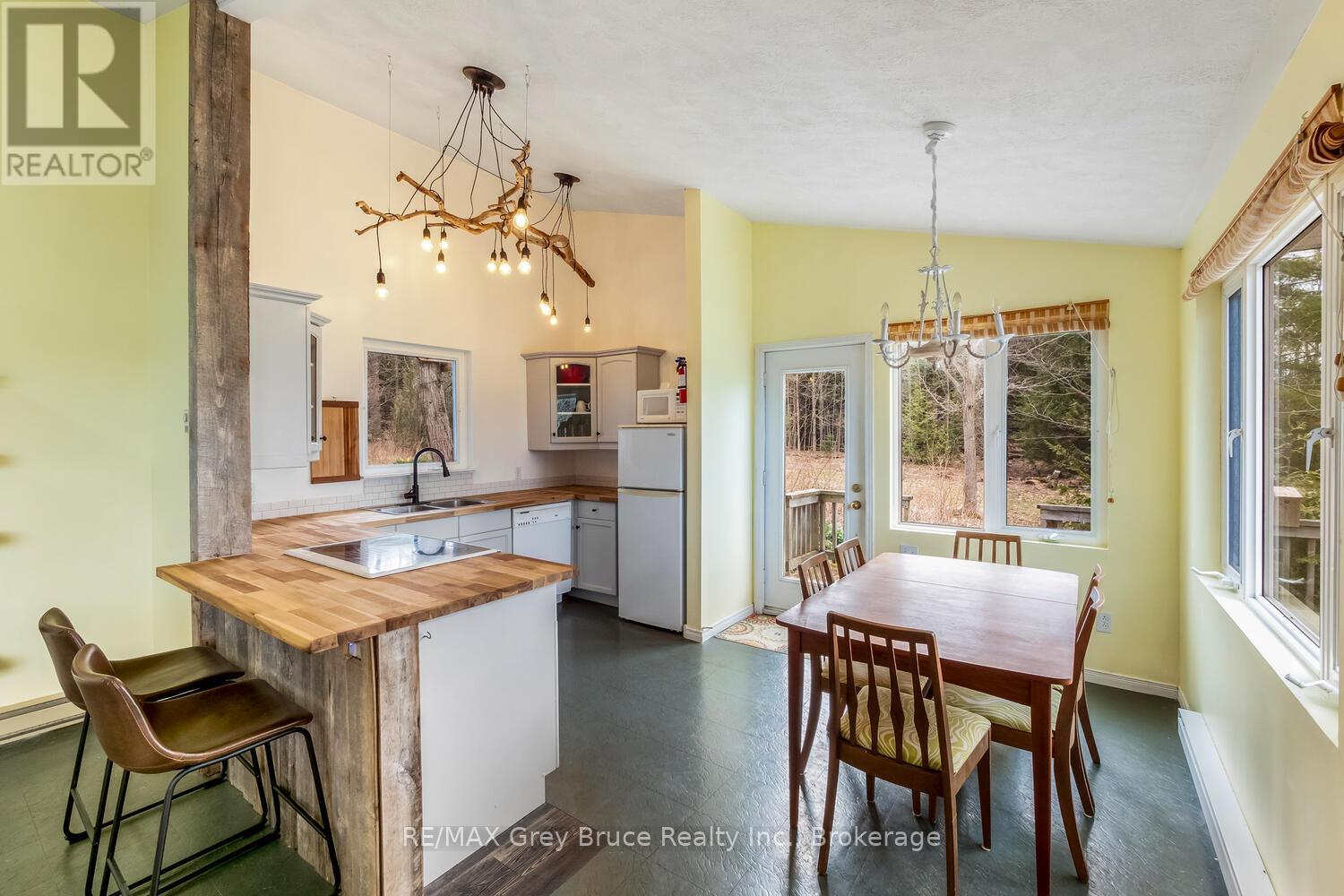 65 Lawrence Road Property Photo 9