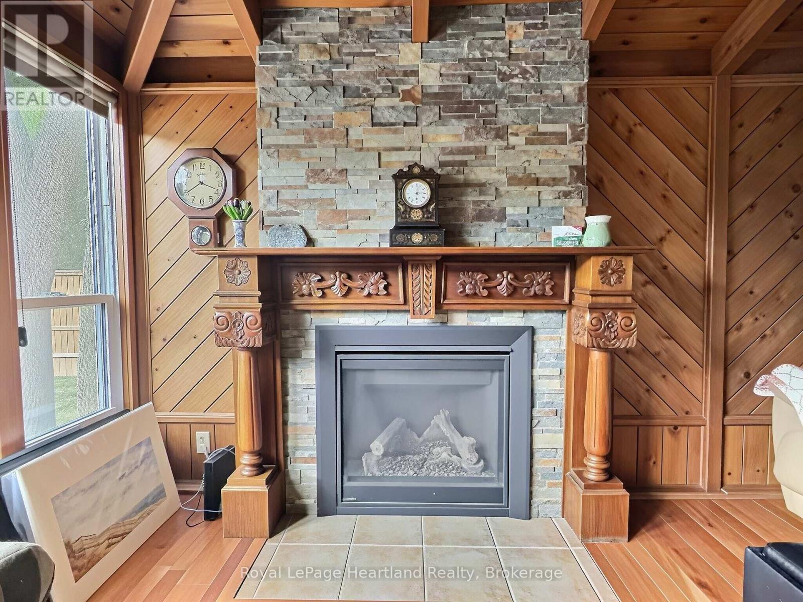 425 William Street Property Photo 19