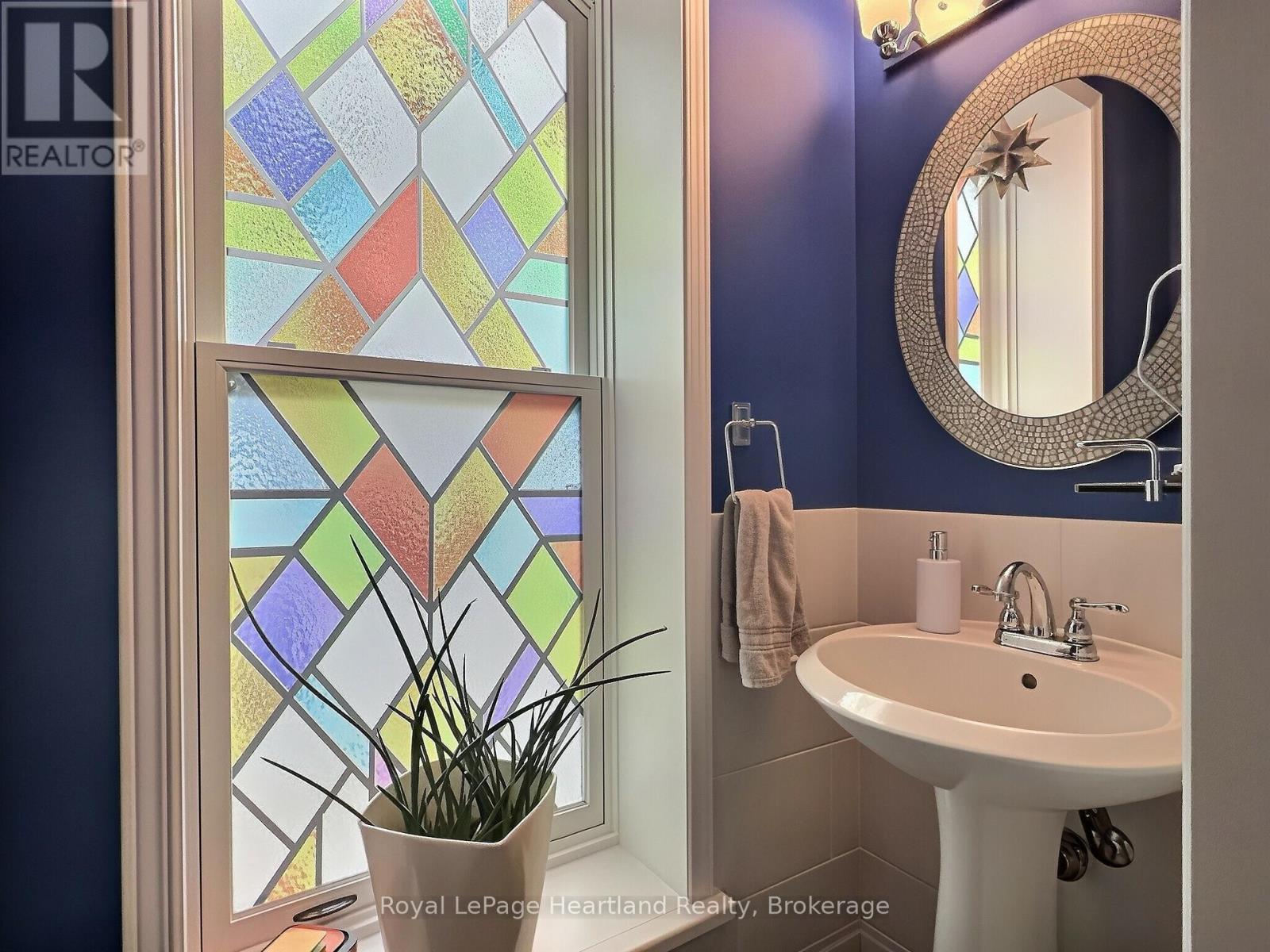 425 William Street Property Photo 25