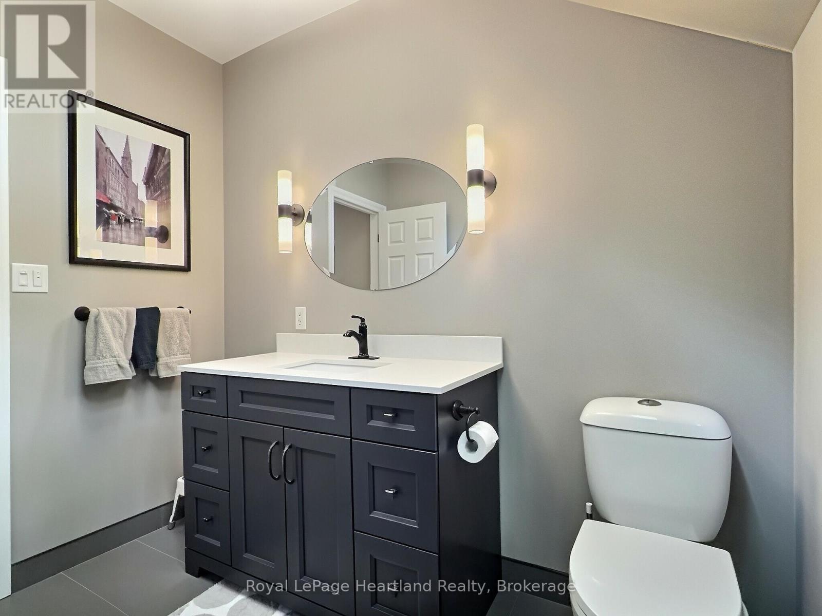 425 William Street Property Photo 28
