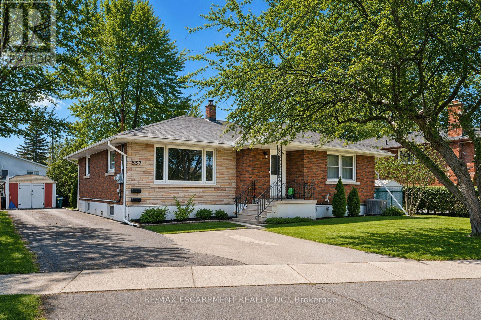 557 Lake Street Property Photo 1