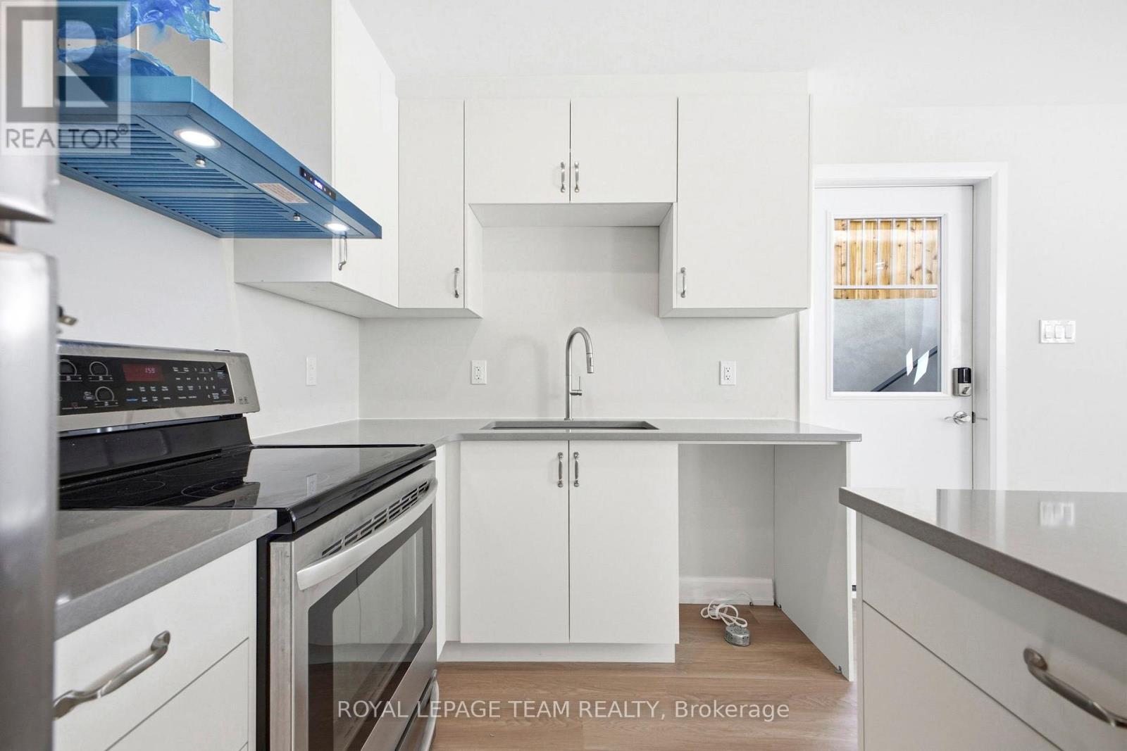 B - 7 Gwynne Avenue Property Photo 6