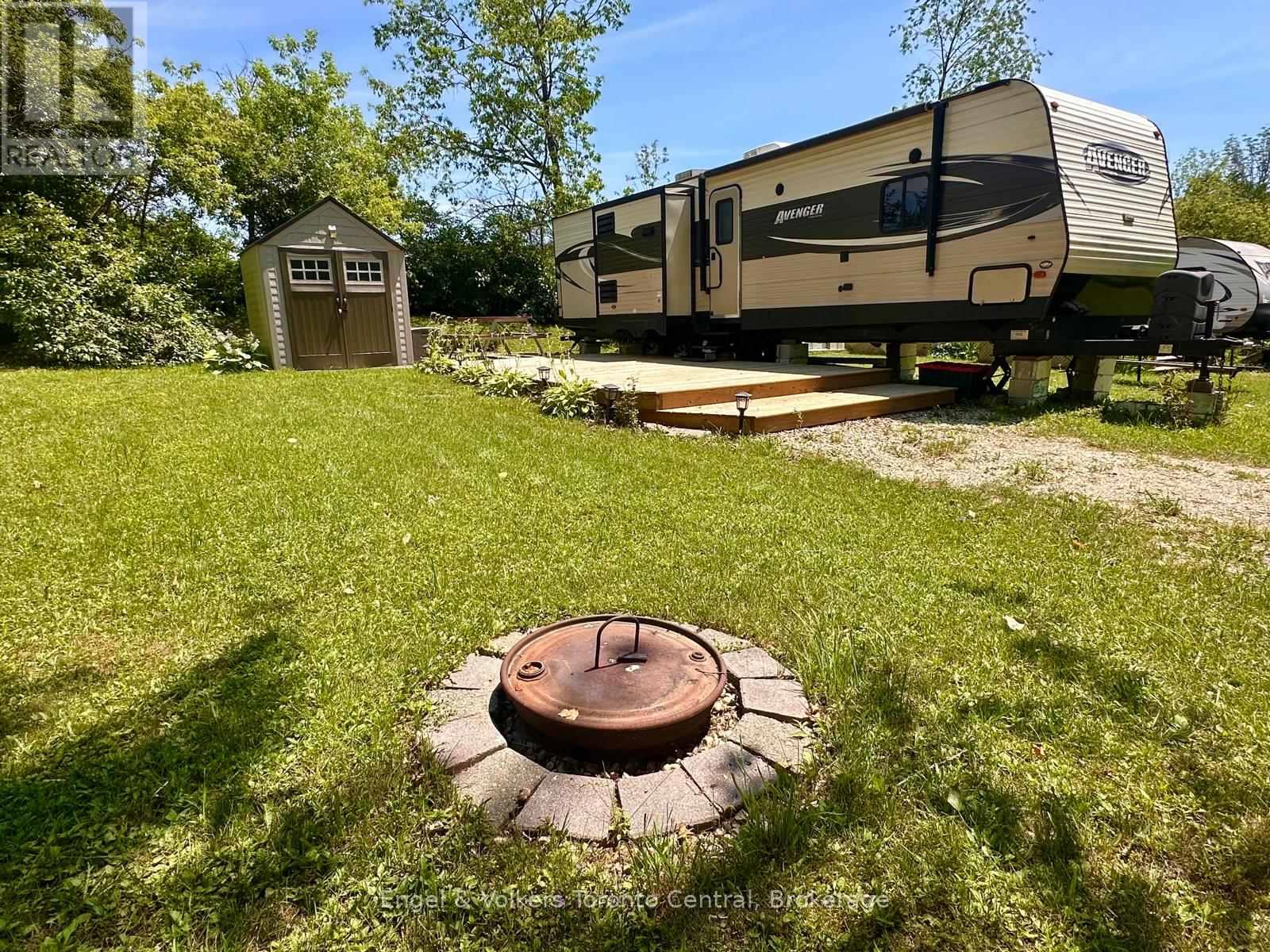 H 15 - 7489 Sideraod 5 E Property Photo 22