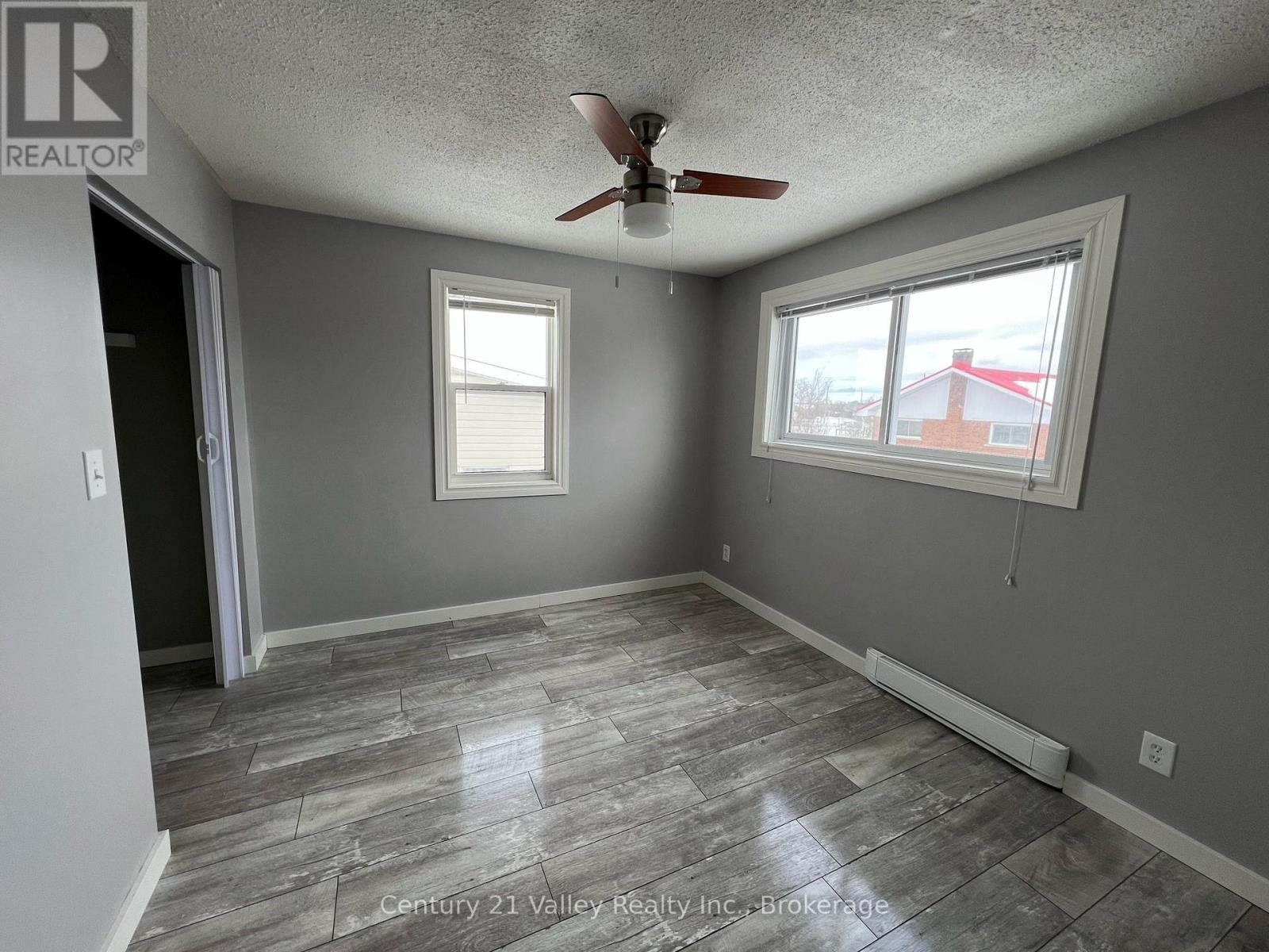 689 Fourth Street Property Photo 16
