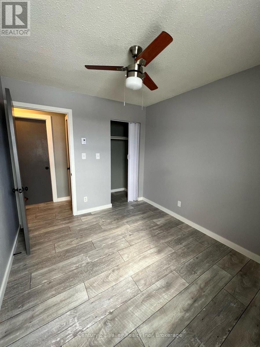 689 Fourth Street Property Photo 17