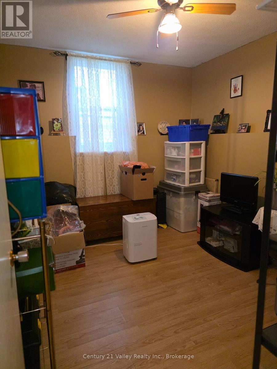 689 Fourth Street Property Photo 25