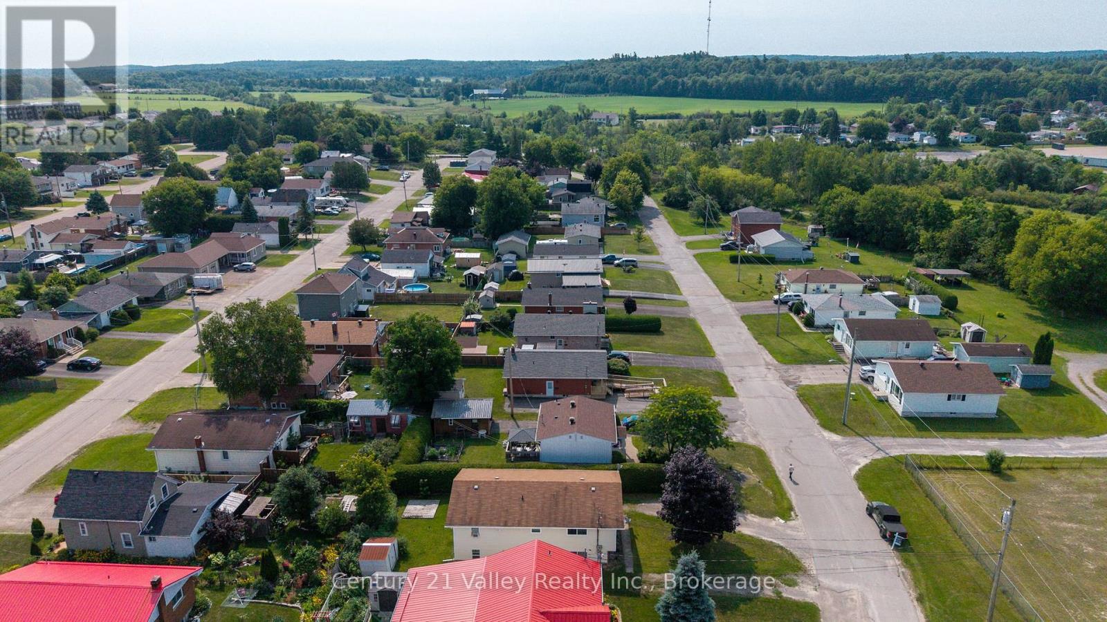 689 Fourth Street Property Photo 37