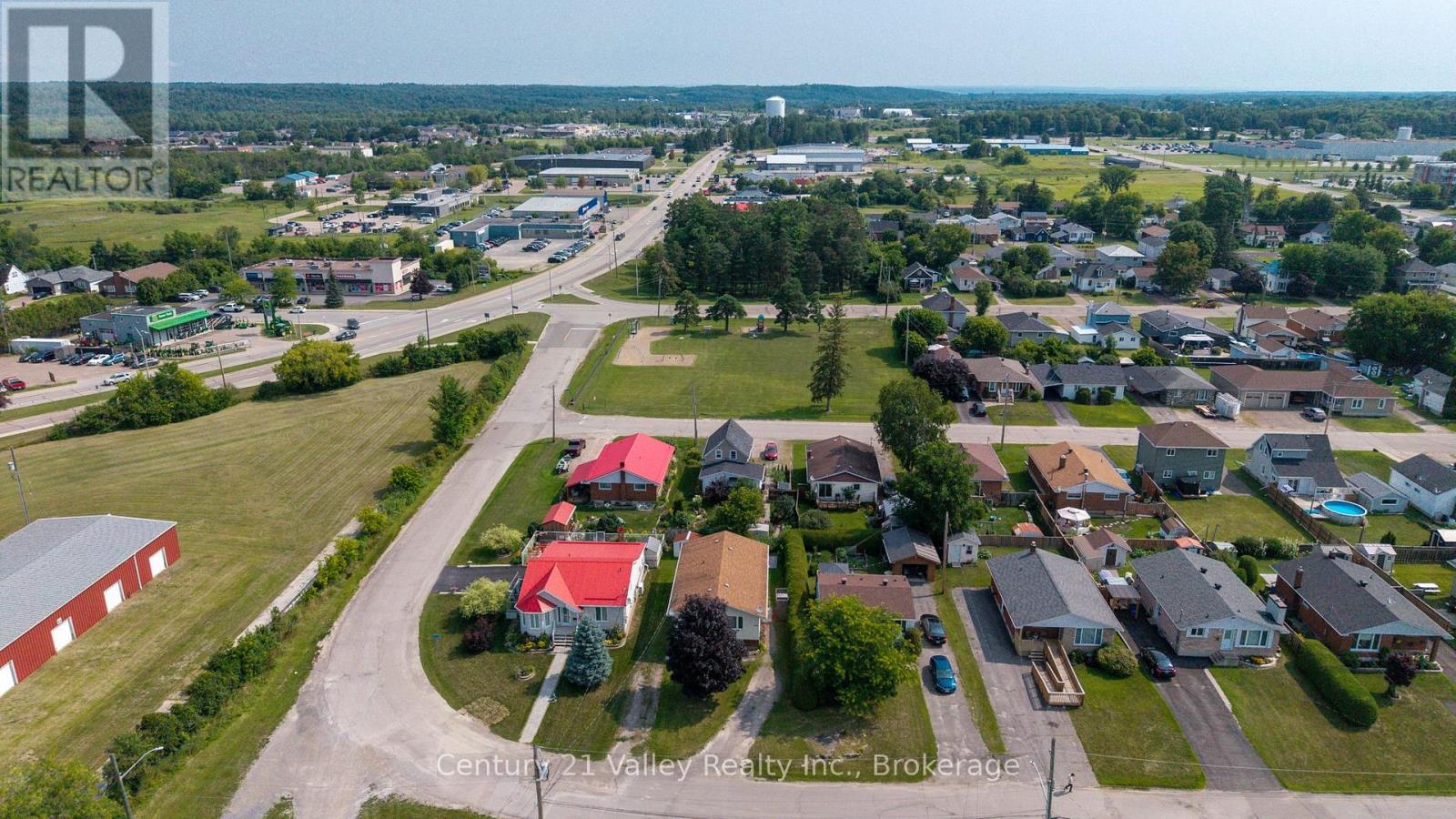 689 Fourth Street Property Photo 39