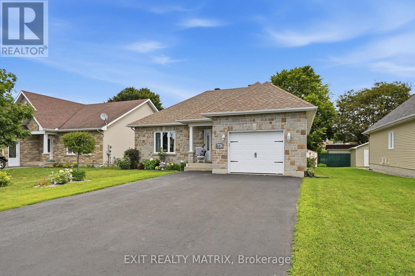 662 Des Erables Promenade Property Photo 2