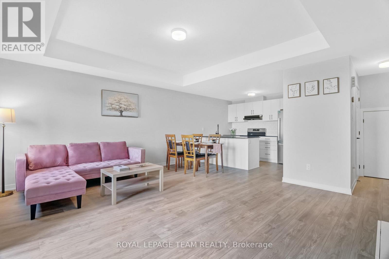 620 Parnian Private Property Photo 6