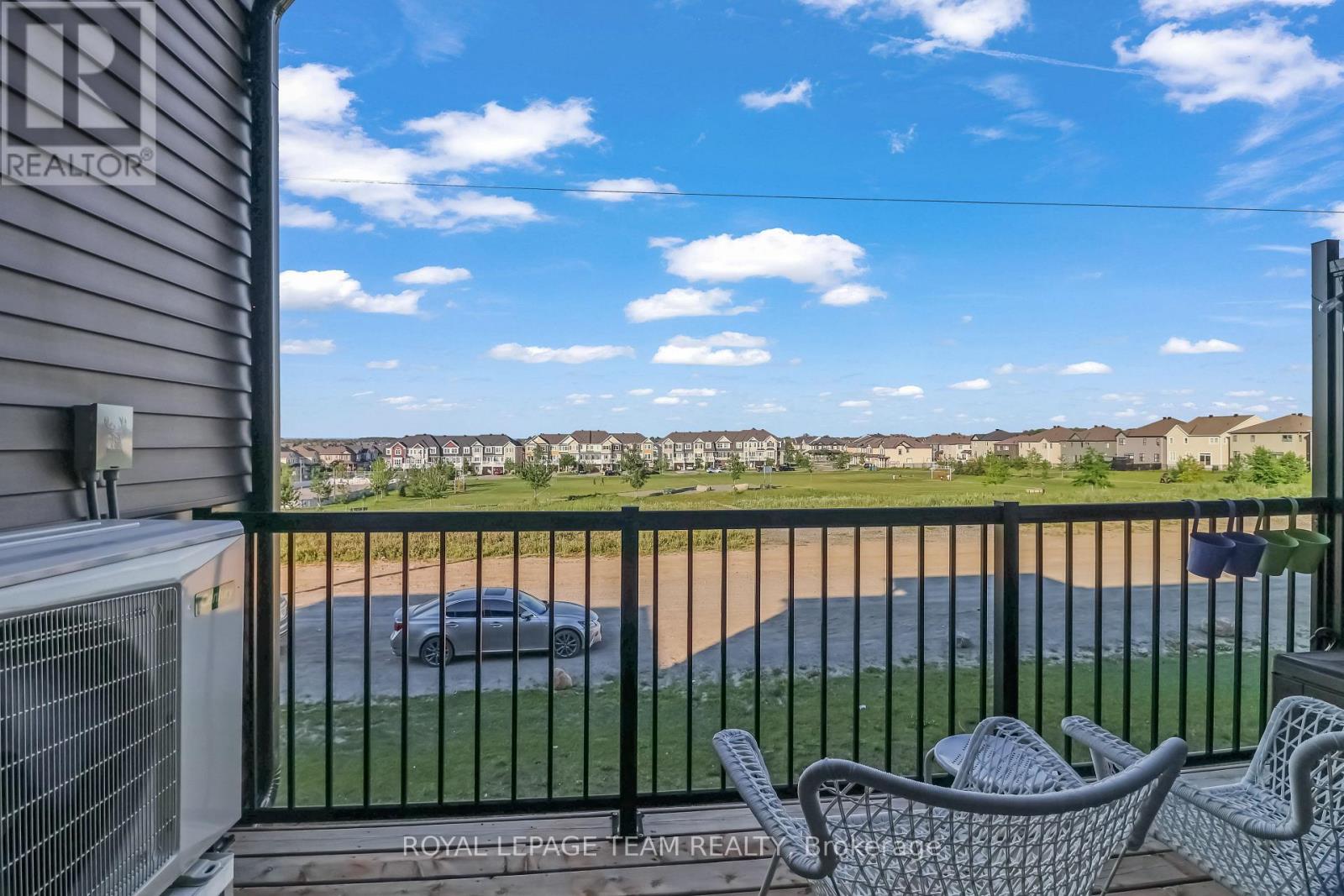 620 Parnian Private Property Photo 12
