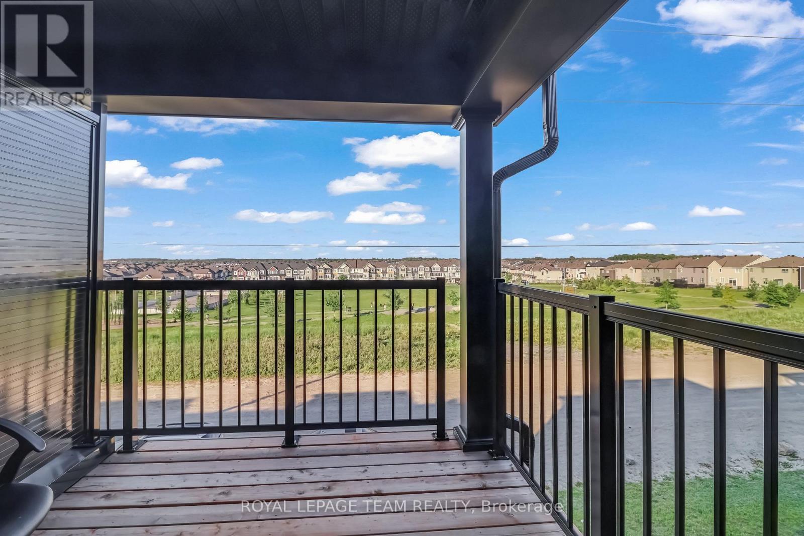 620 Parnian Private Property Photo 17