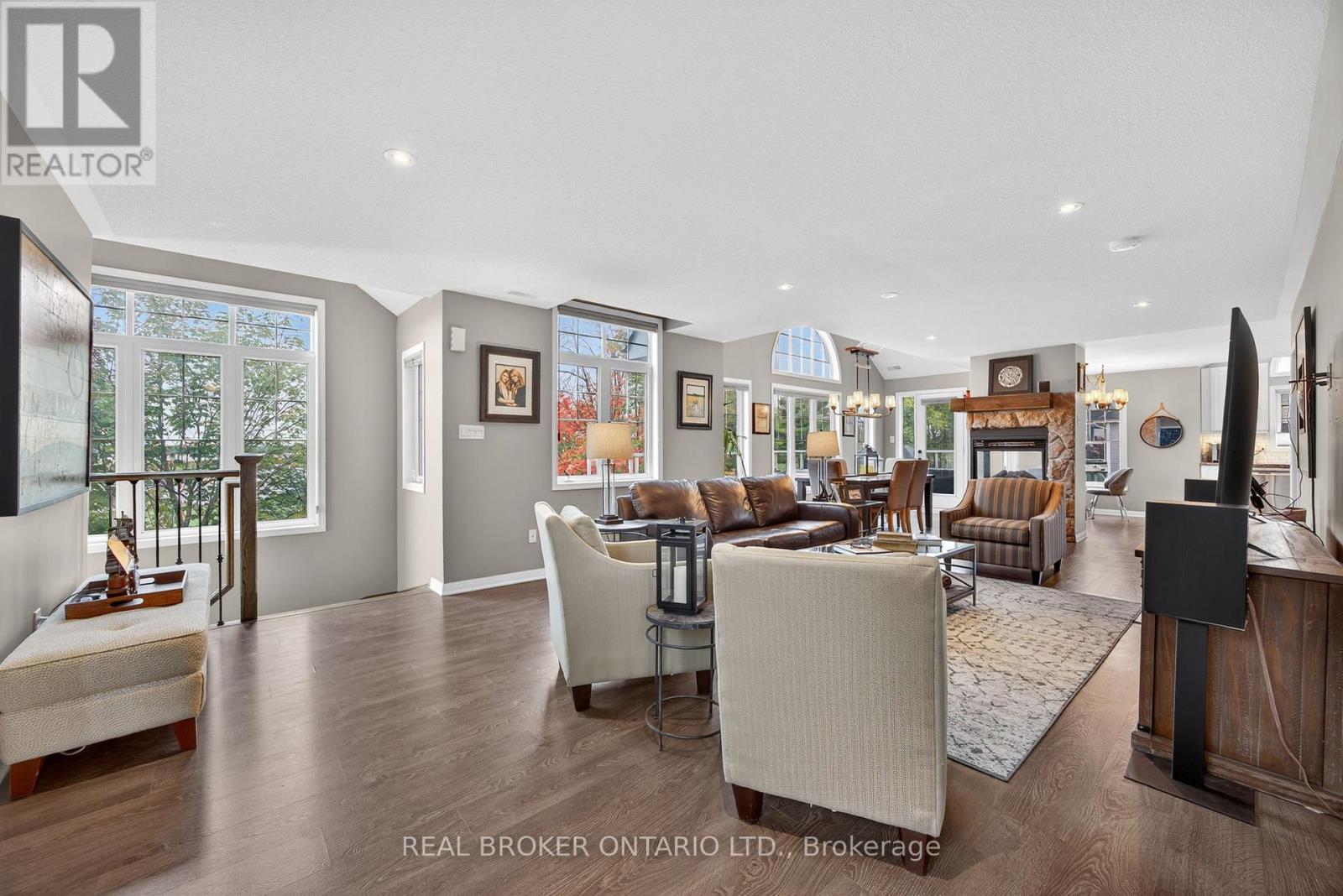 17 Mulligan Lane Property Photo 4