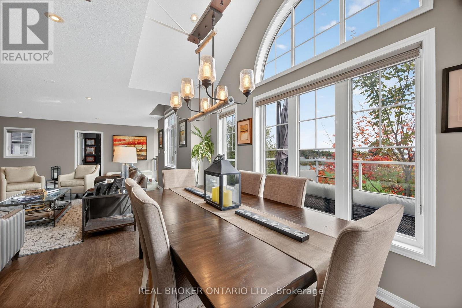 17 Mulligan Lane Property Photo 8