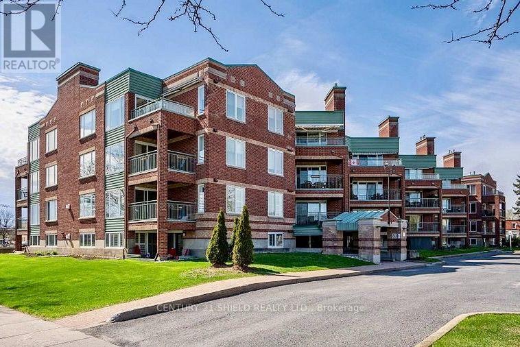 404 - 121 Water Street W Property Photo 6