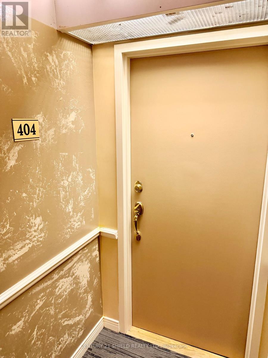 404 - 121 Water Street W Property Photo 7
