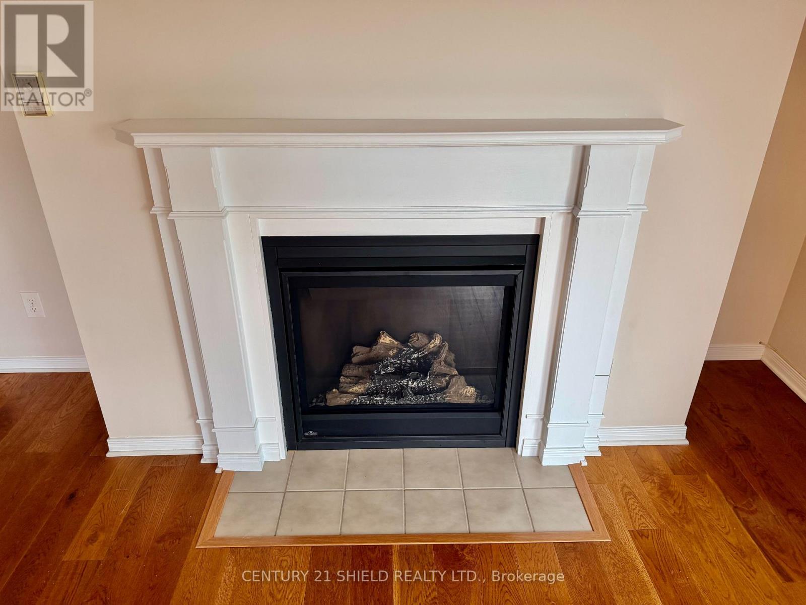 404 - 121 Water Street W Property Photo 11