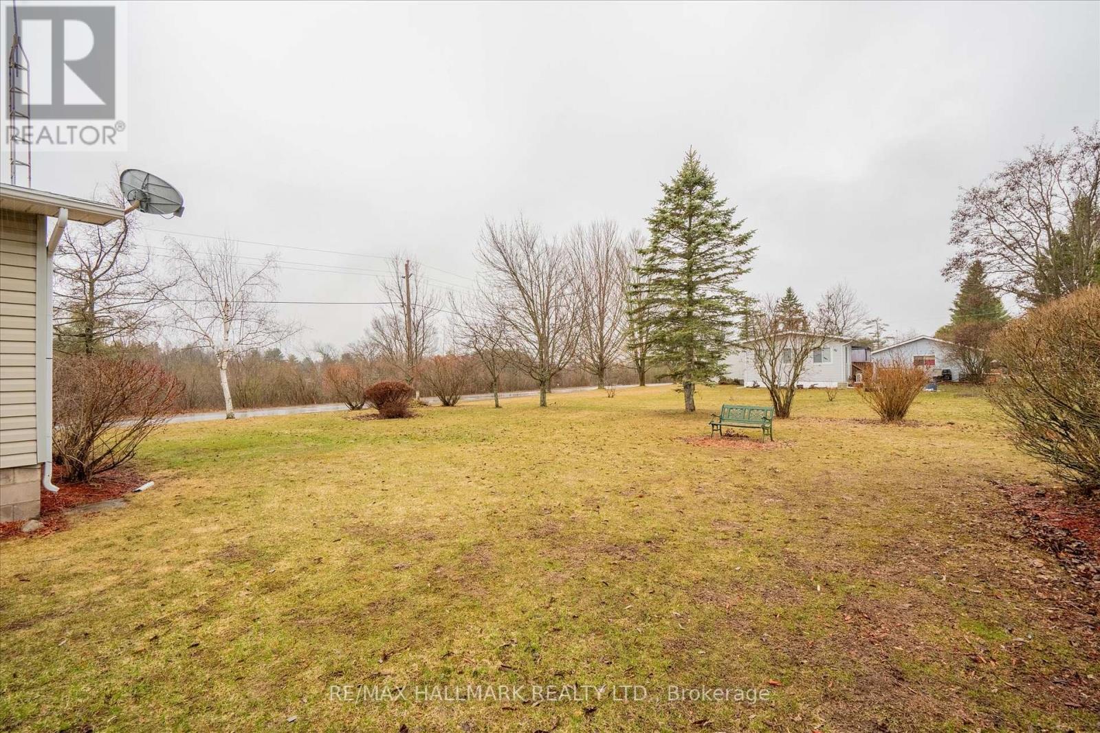 6 Seymour Street S Property Photo 27
