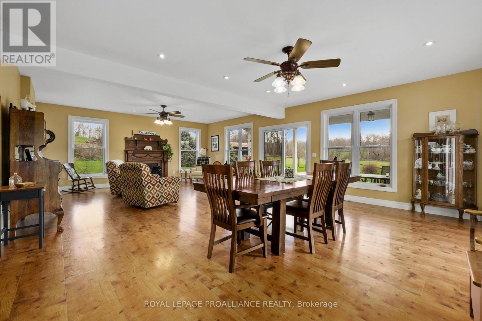 249 Bright Road Property Photo 8
