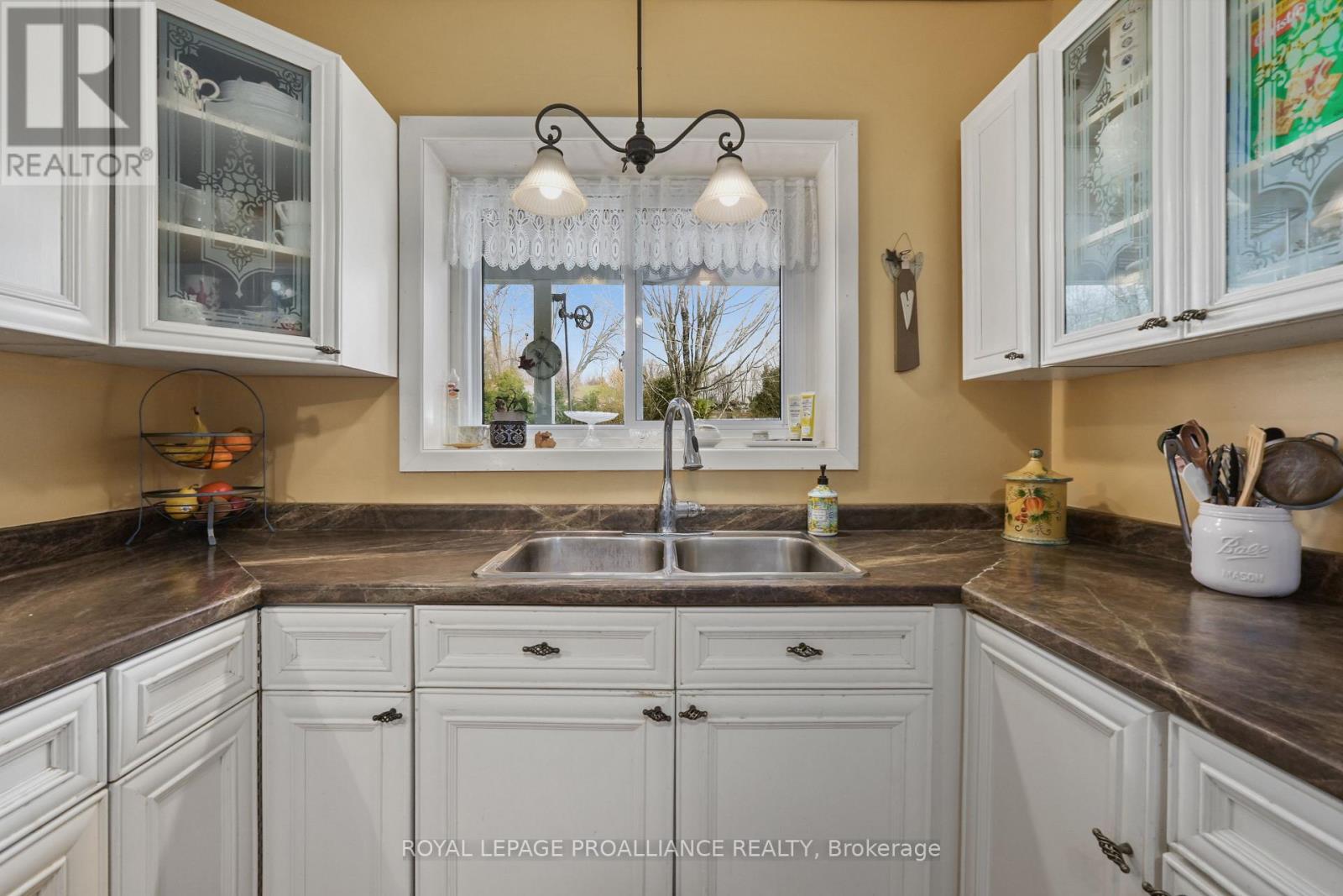 249 Bright Road Property Photo 16