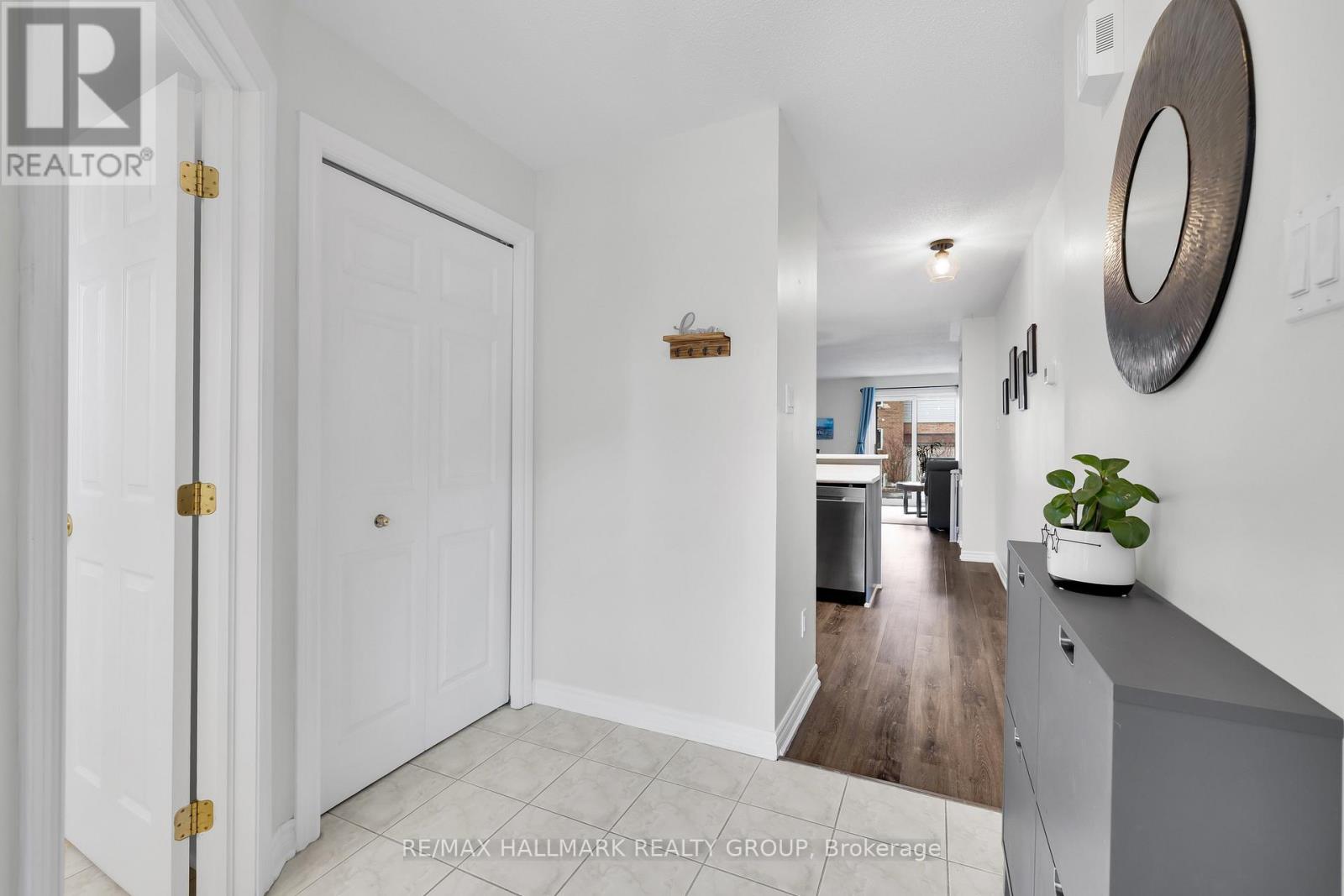 1344 Guthrie Street Property Photo 2