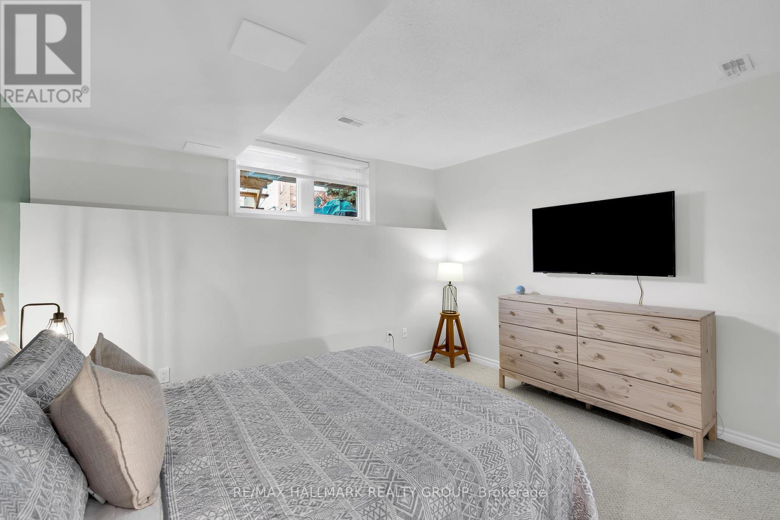 1344 Guthrie Street Property Photo 21