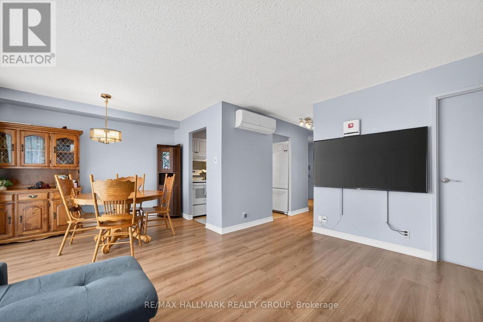404 - 158 A Mcarthur Avenue Property Photo 8