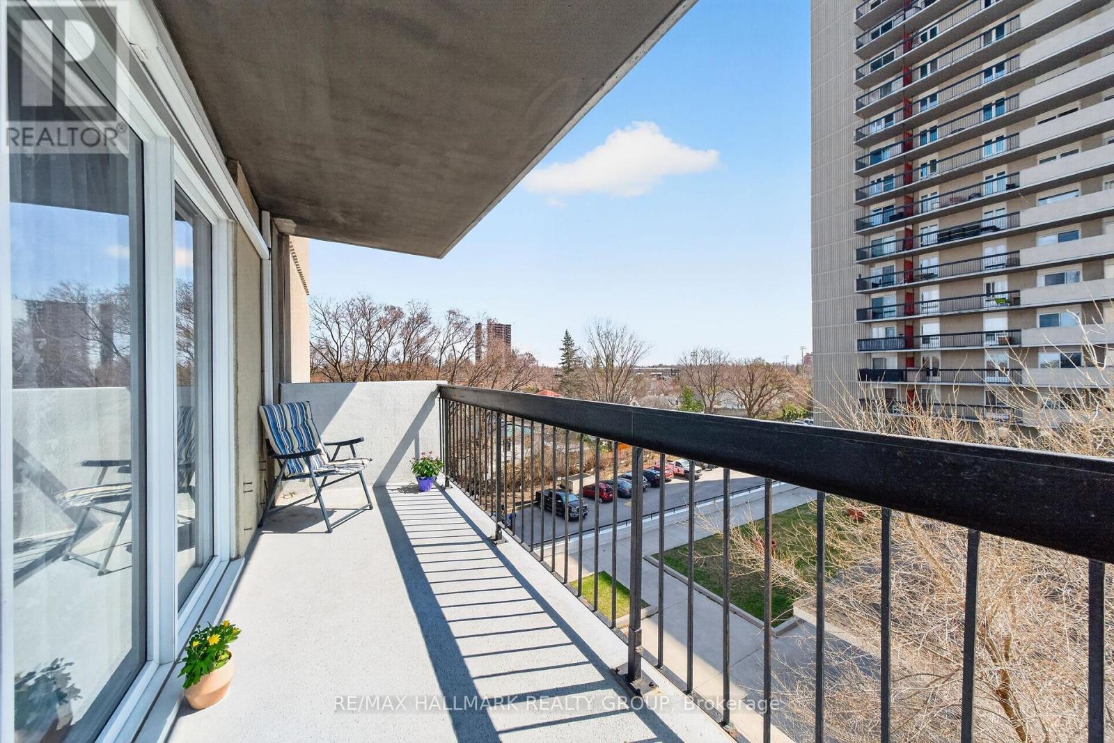 404 - 158 A Mcarthur Avenue Property Photo 17