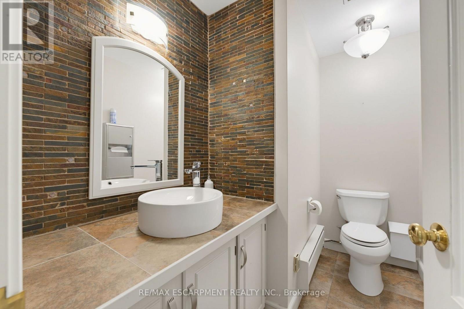 13 - 15 Bold Street Property Photo 16