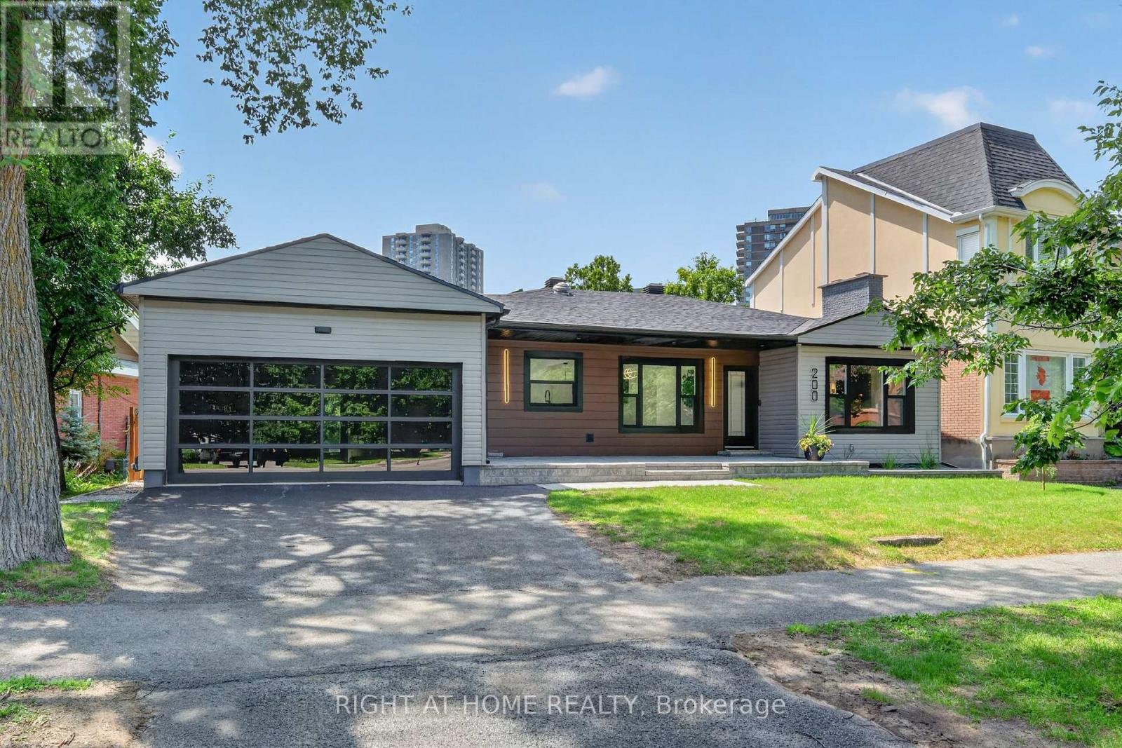 200 Island Park Drive Property Photo 2