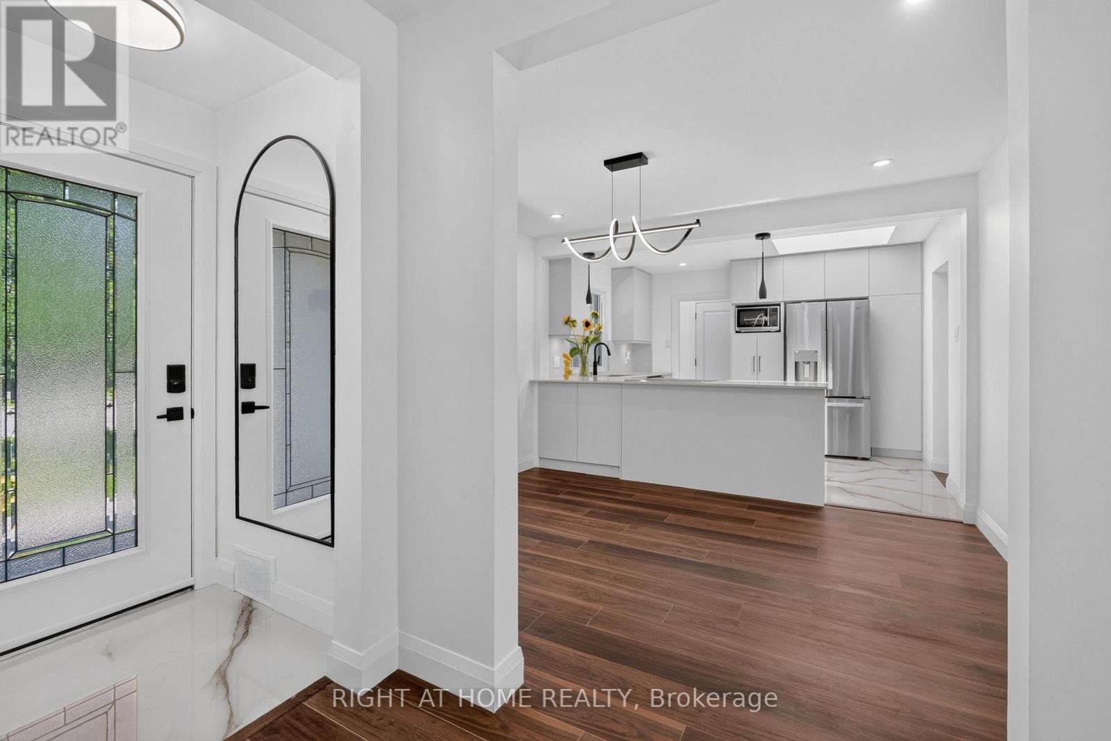 200 Island Park Drive Property Photo 8