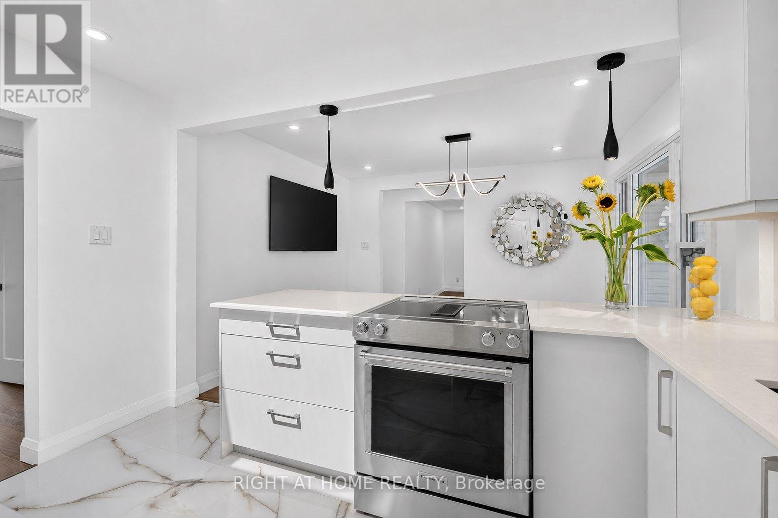 200 Island Park Drive Property Photo 17