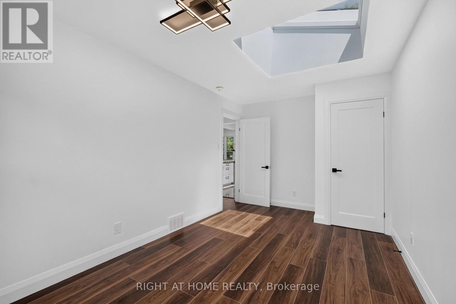 200 Island Park Drive Property Photo 31