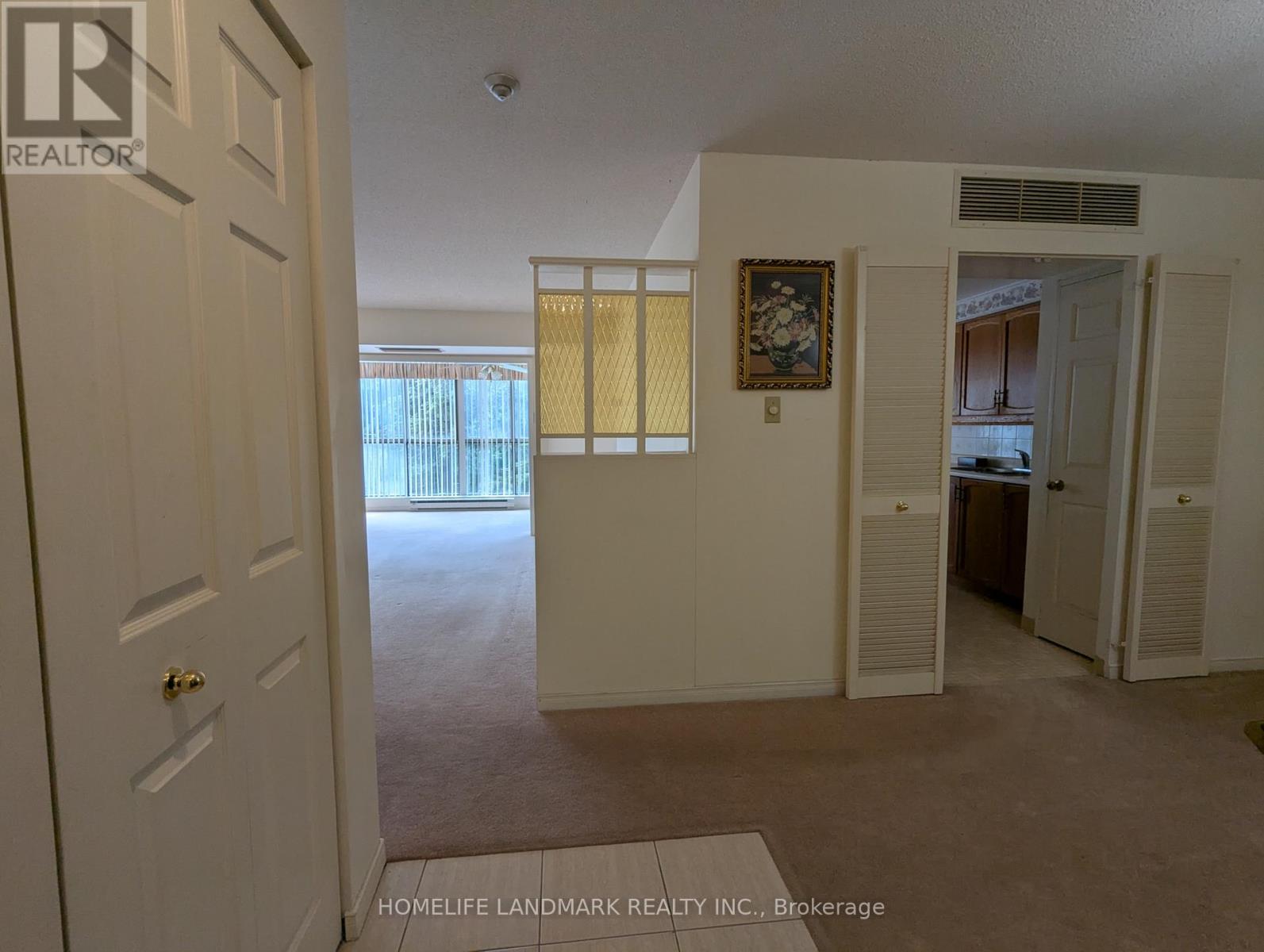 306 - 265 Westcourt Place Property Photo 2