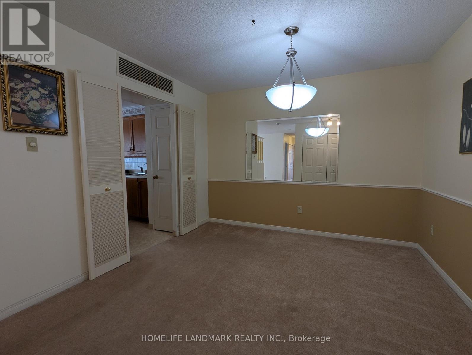 306 - 265 Westcourt Place Property Photo 4