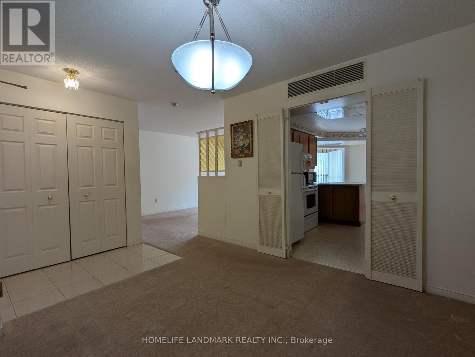 306 - 265 Westcourt Place Property Photo 6