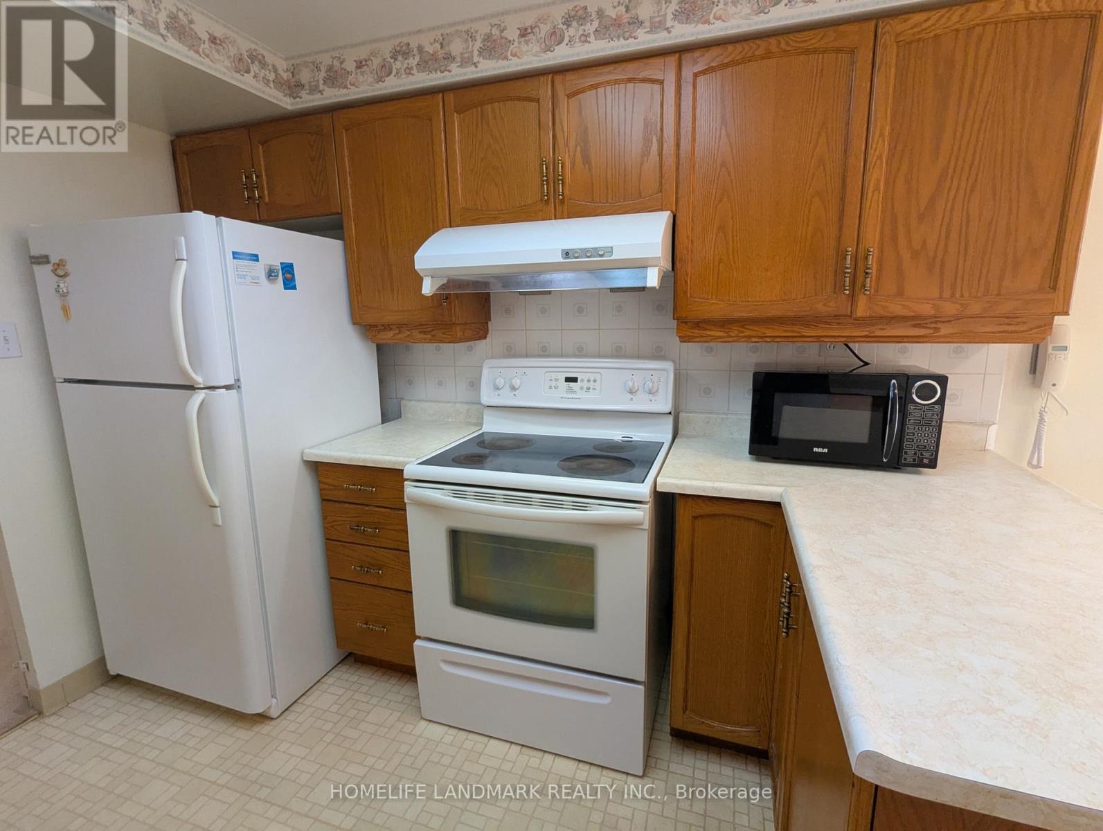 306 - 265 Westcourt Place Property Photo 8