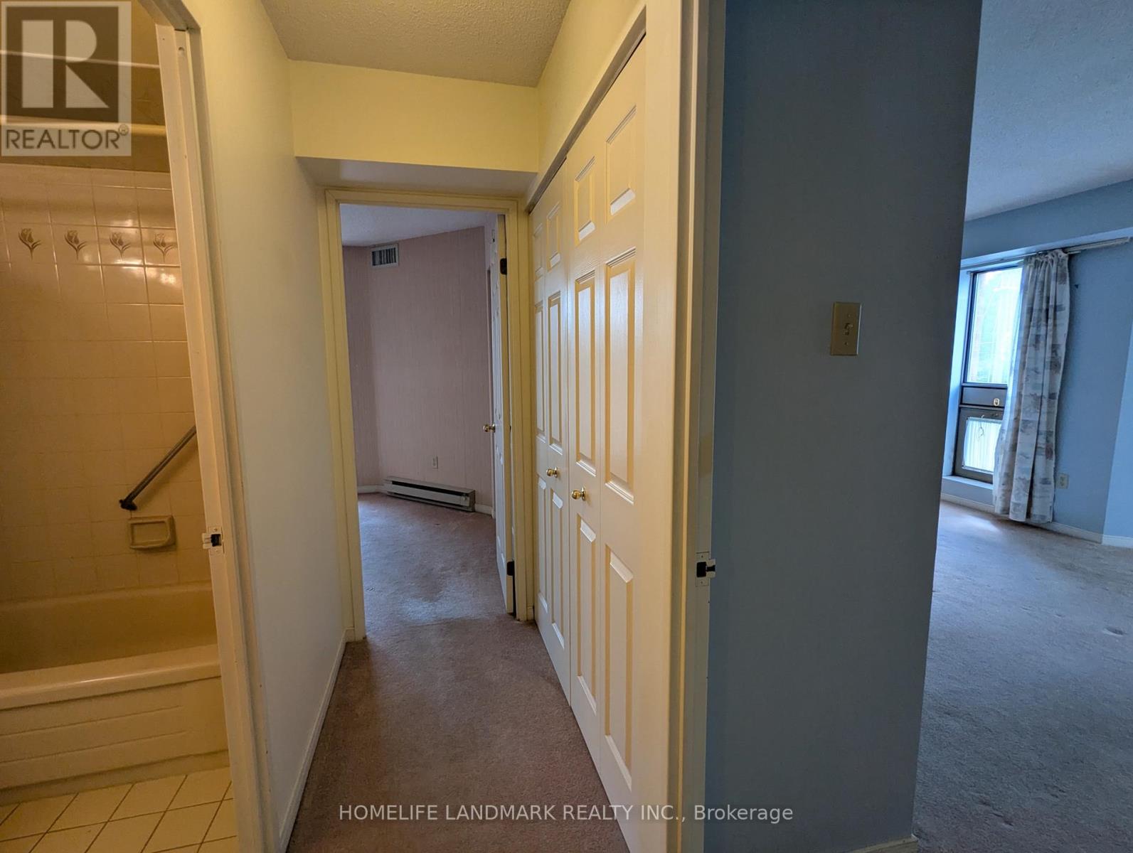 306 - 265 Westcourt Place Property Photo 24