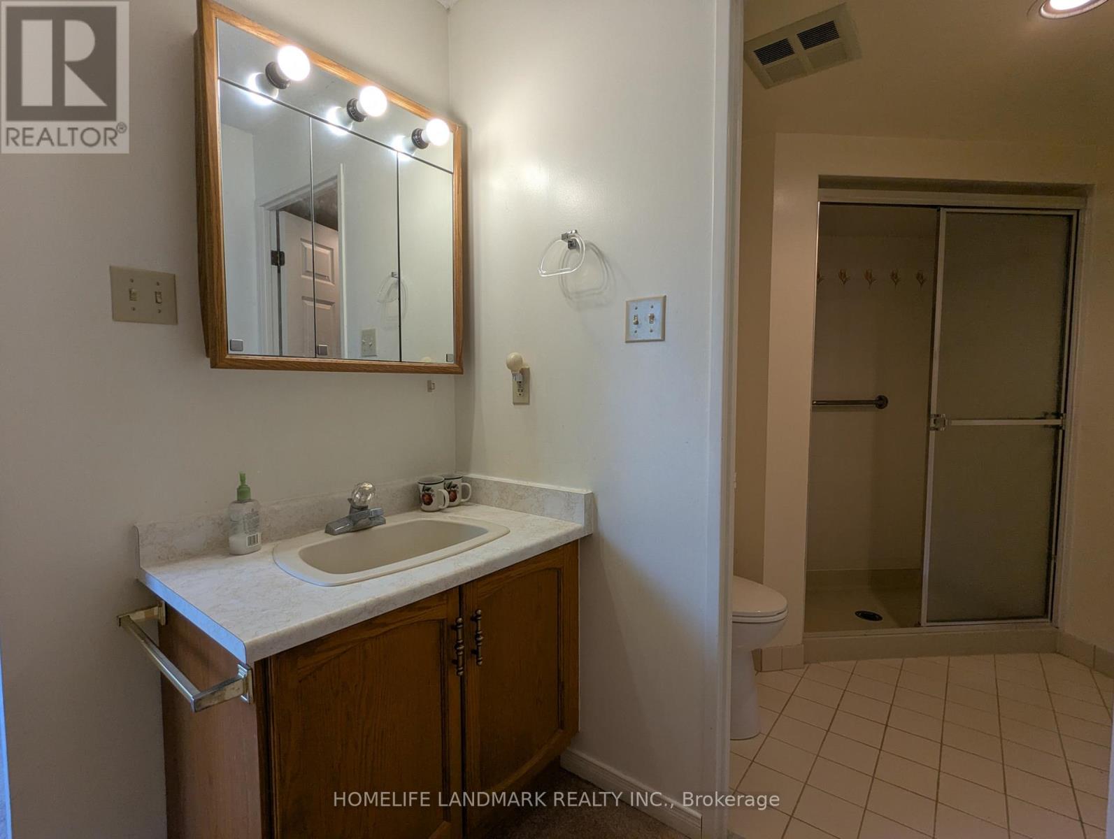 306 - 265 Westcourt Place Property Photo 27
