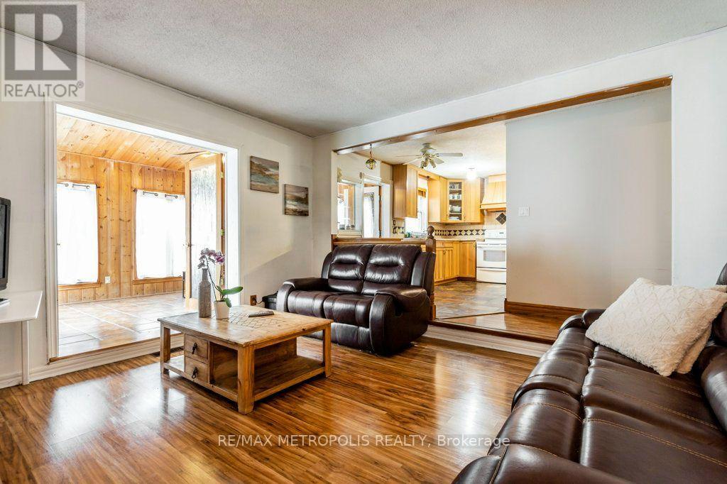269 Burnett Avenue Property Photo 13