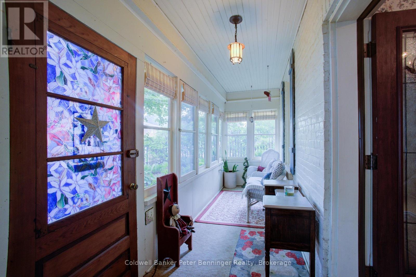 817 Olde Victoria Street Property Photo 6