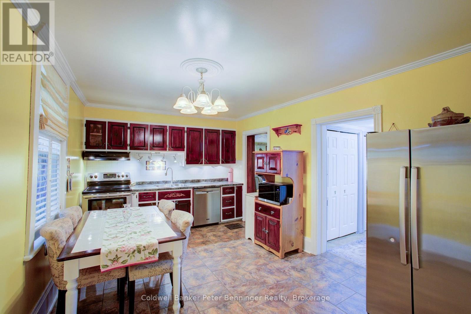 817 Olde Victoria Street Property Photo 15